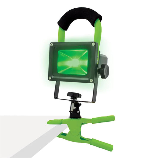 The LUMii Green LED Work Light offers one 10w ULTRA BRIGHT high-intensity green LED that delivers a wide beam of light for maximum viewing range.