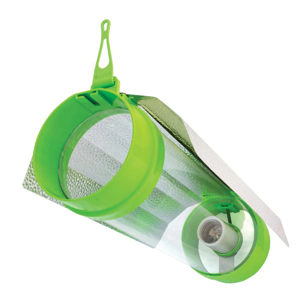 The LUMii Aerotube when used in conjunction with ducting in fans, allows air to flow through the reflector helping to control the environment temperature.